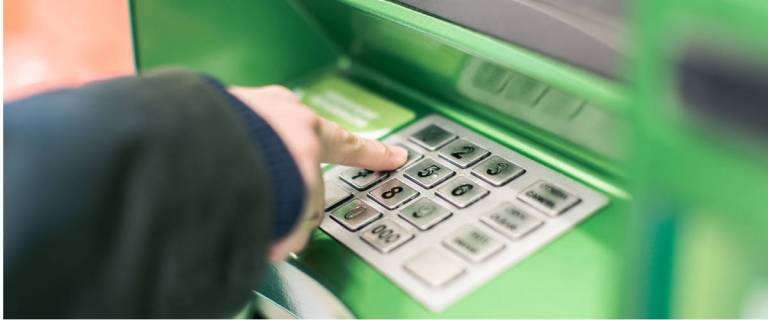 ¿Sabes que puedes sacar dinero del cajero sin tarjeta? Conoce las posibilidades de la banca digital